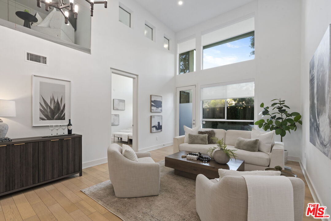 600 S Ridgeley Dr Unit: 110