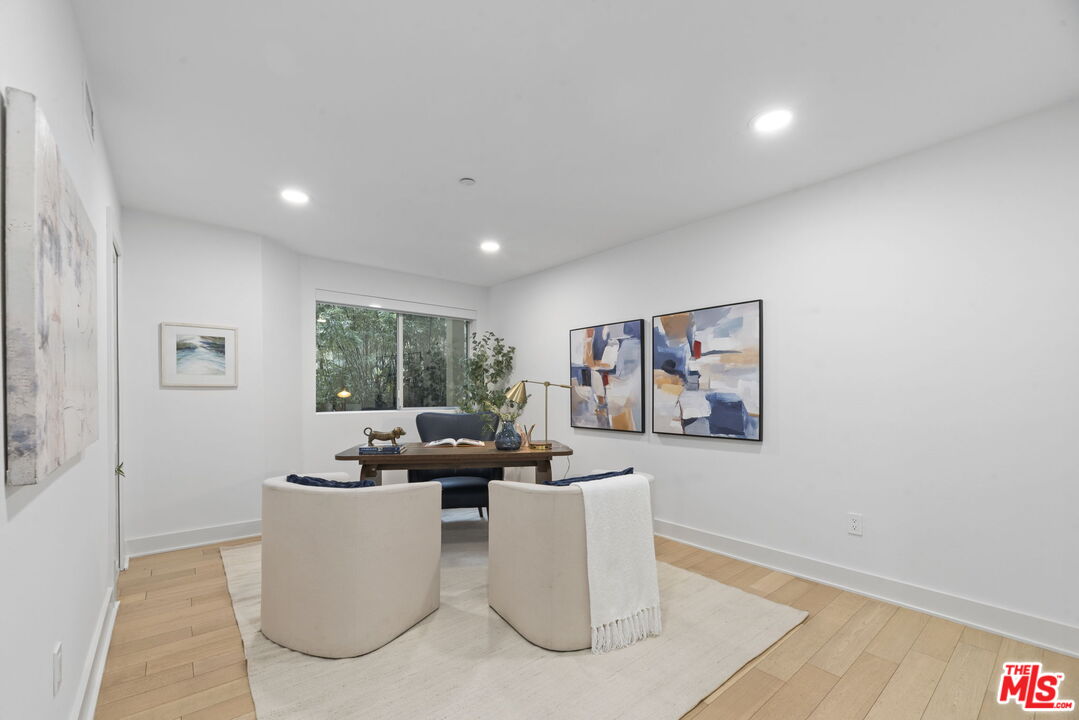 600 S Ridgeley Dr Unit: 110