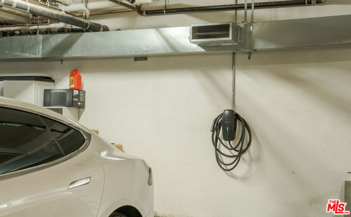 600 S Ridgeley Dr Unit: 110