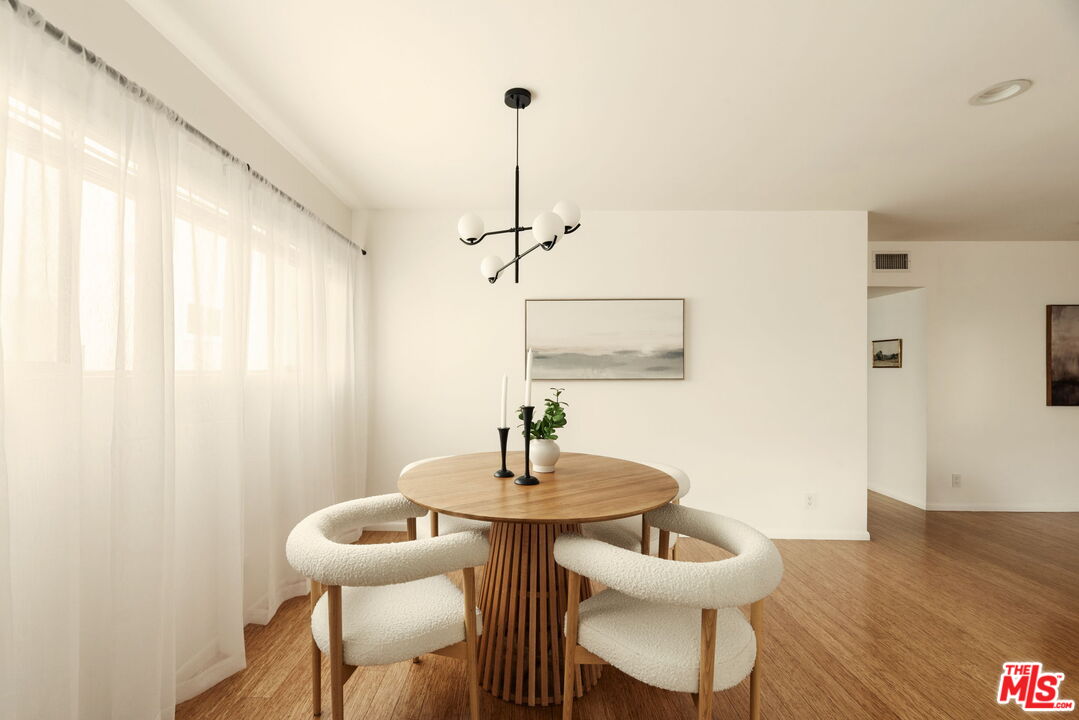 358 S Gramercy Pl Unit: 306