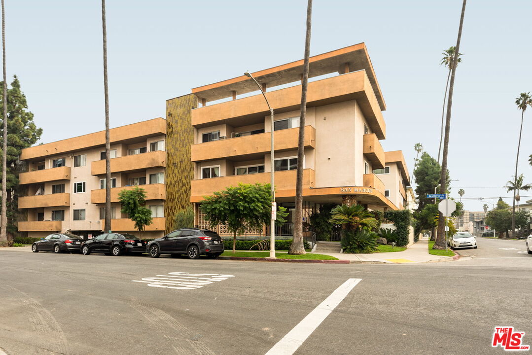 358 S Gramercy Pl Unit: 306