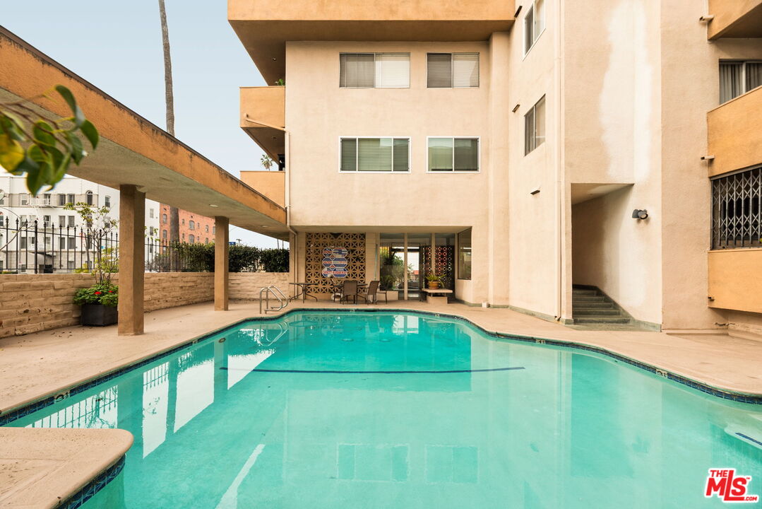 358 S Gramercy Pl Unit: 306