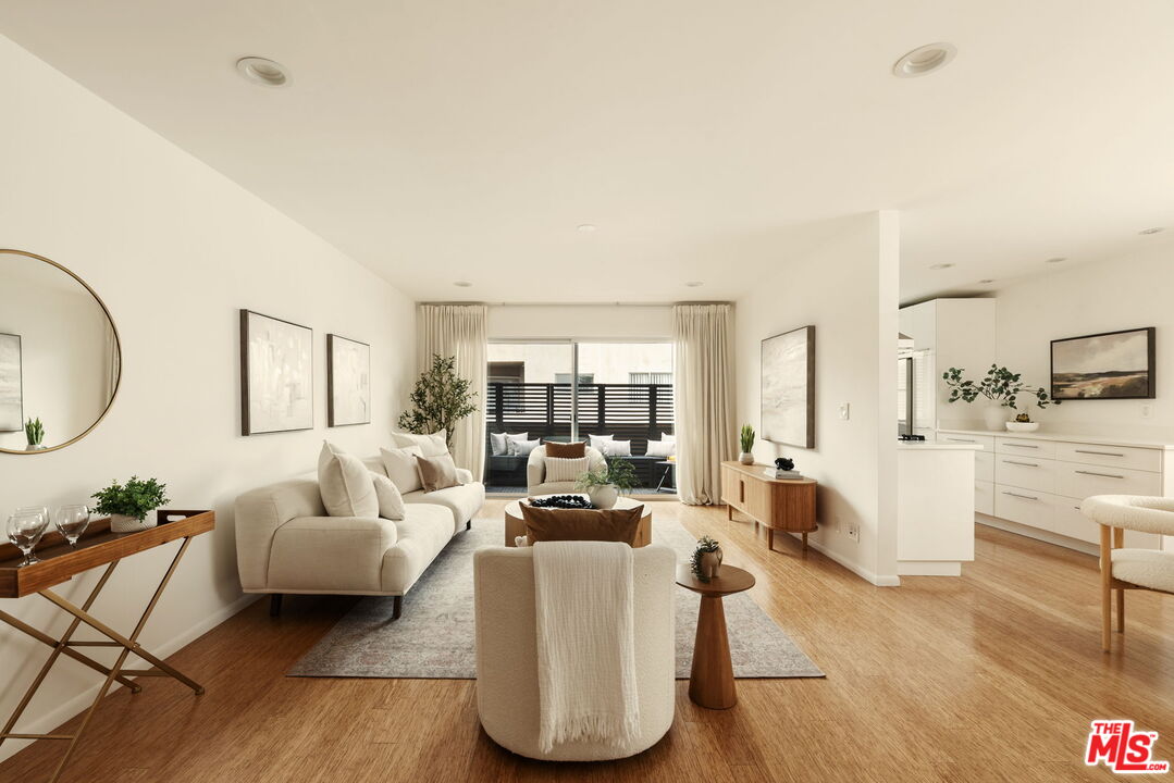 358 S Gramercy Pl Unit: 306