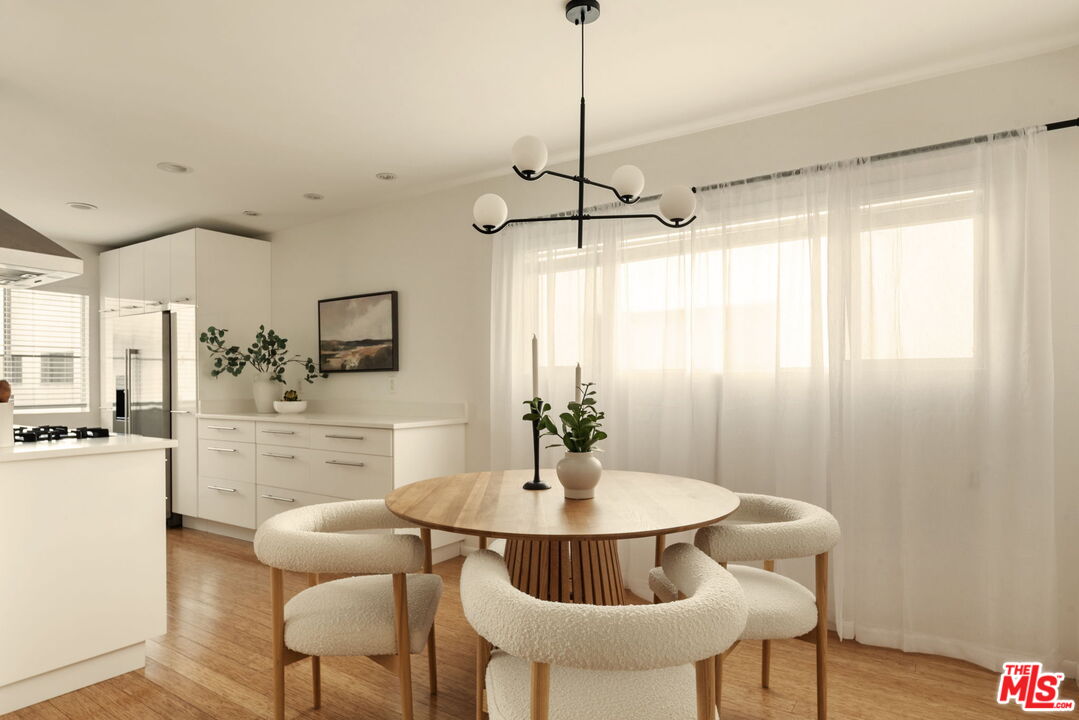 358 S Gramercy Pl Unit: 306