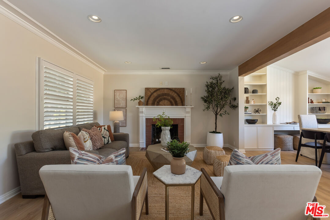3544 Gardenia Ave
