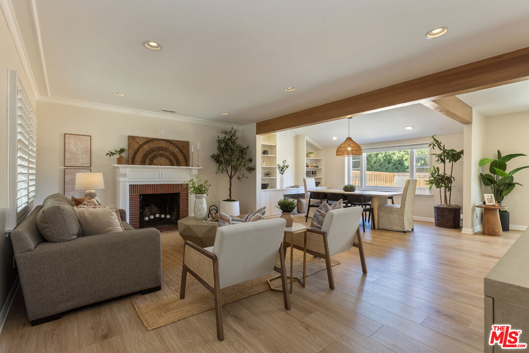 3544 Gardenia Ave
