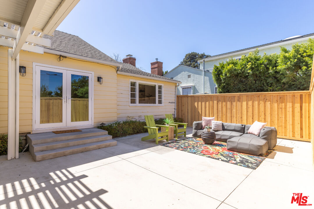 3544 Gardenia Ave