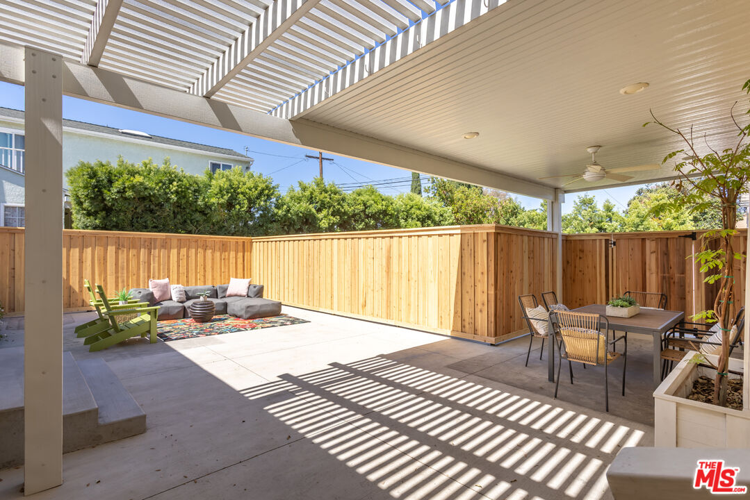 3544 Gardenia Ave