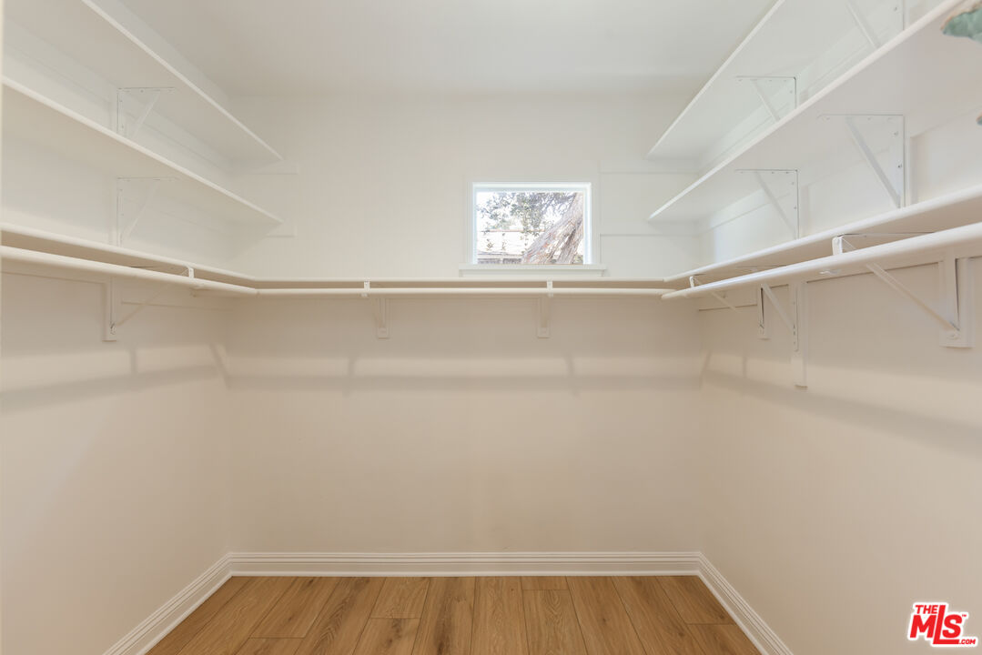 3544 Gardenia Ave