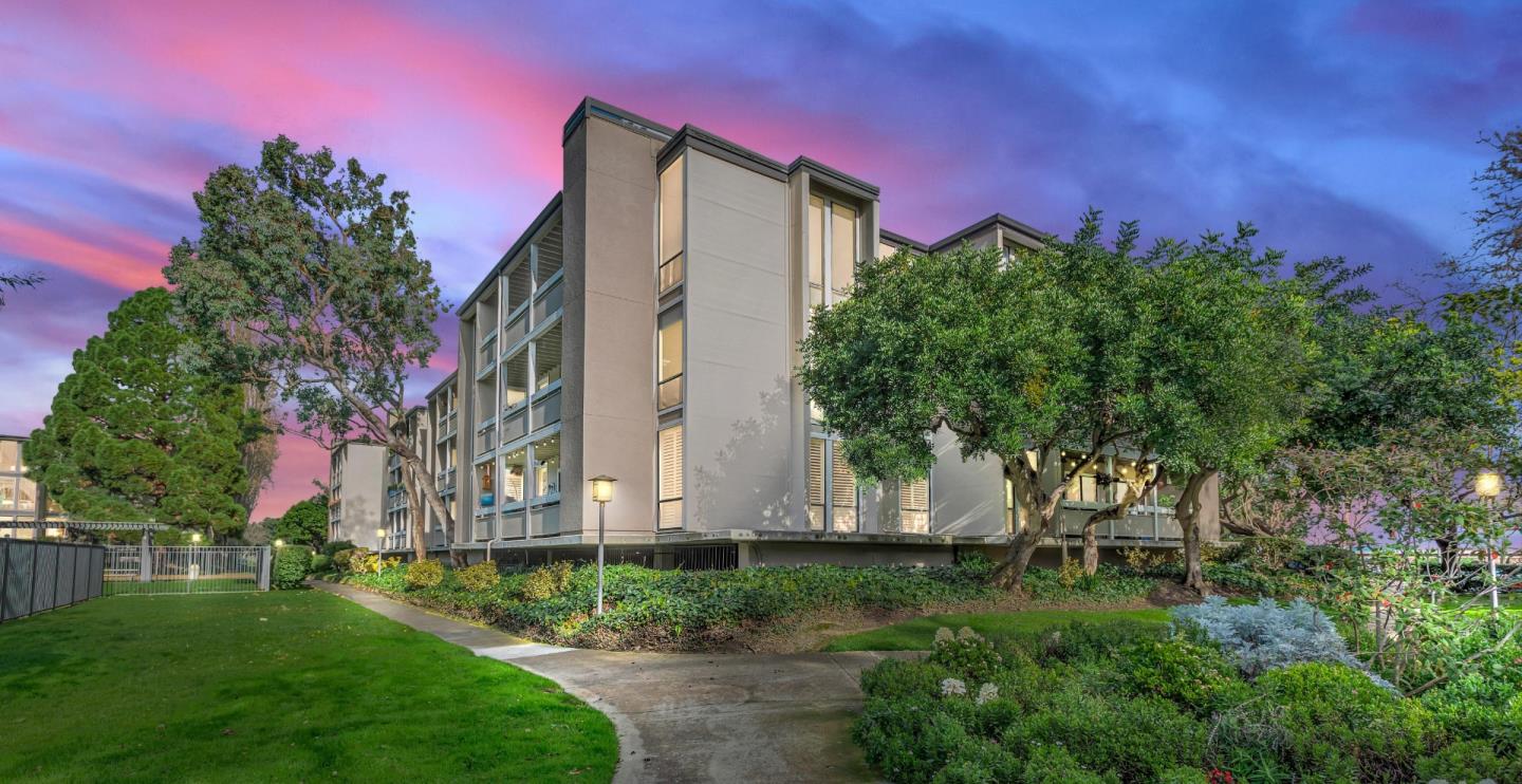 1061 Beach Park Boulevard Unit: 210