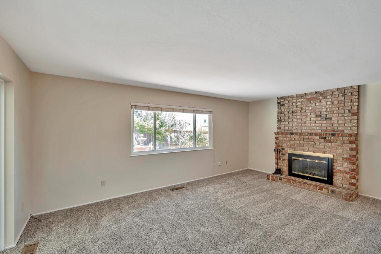 456 Olson CT