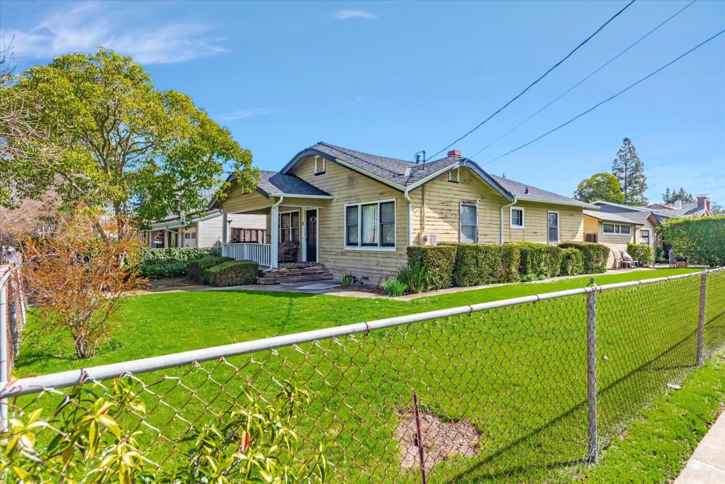 837 Vera AVE