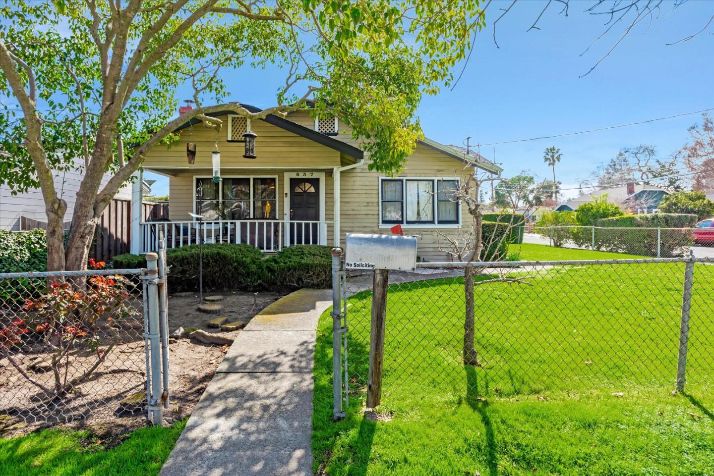 837 Vera AVE