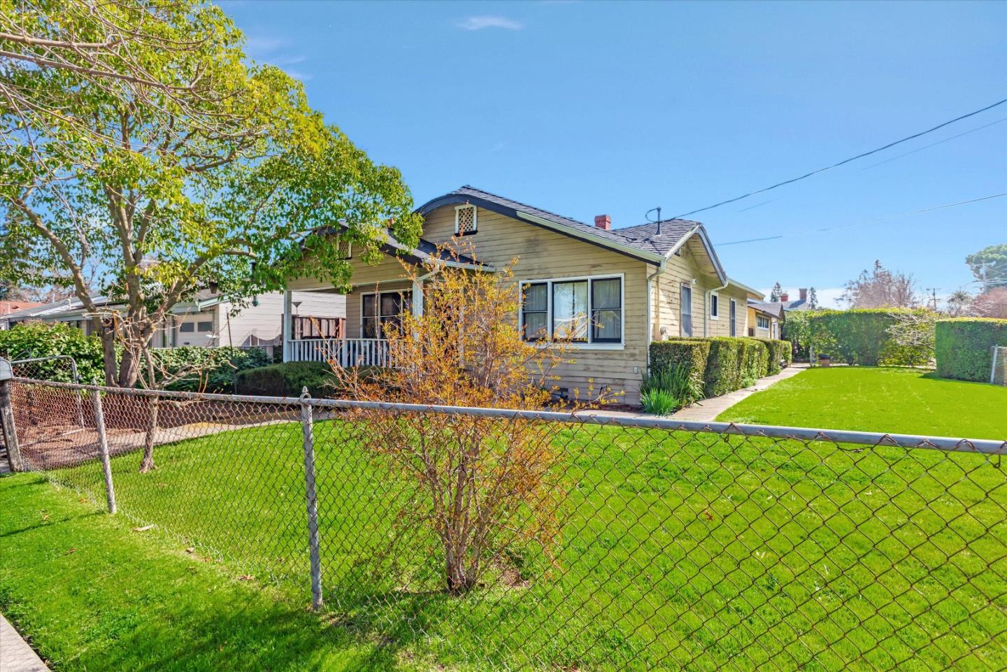 837 Vera AVE