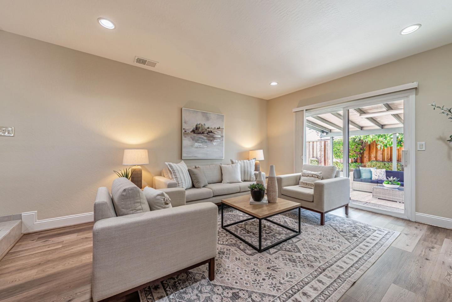 478 Northgate DR