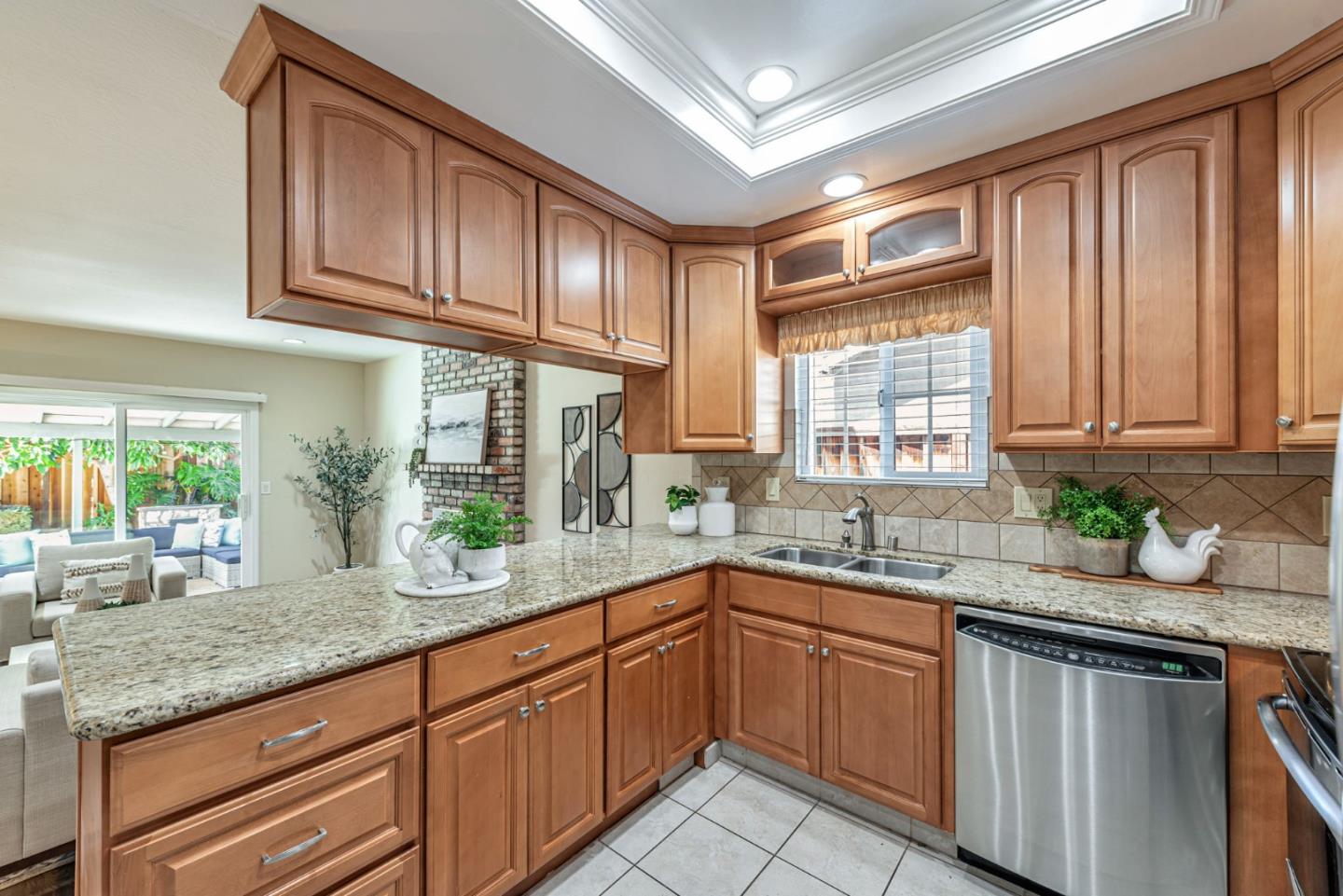 478 Northgate DR