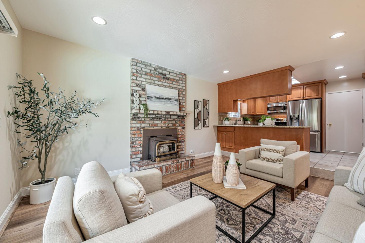478 Northgate DR