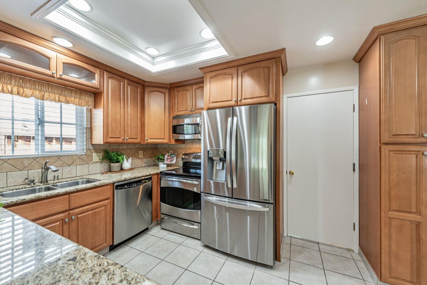 478 Northgate DR