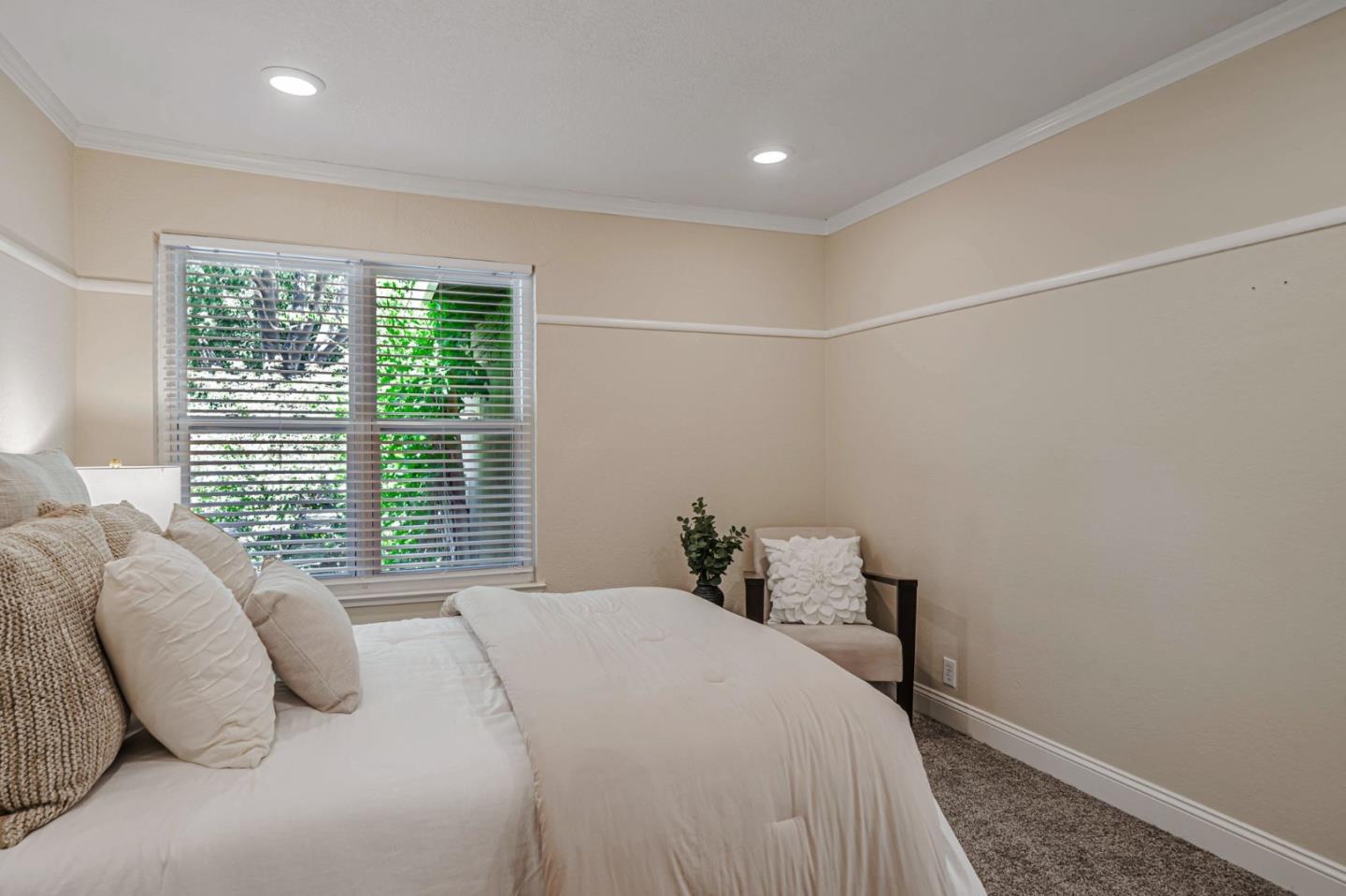 4818 Knox Gate Court