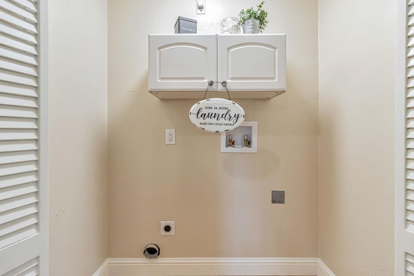 24836 Woodacre Avenue