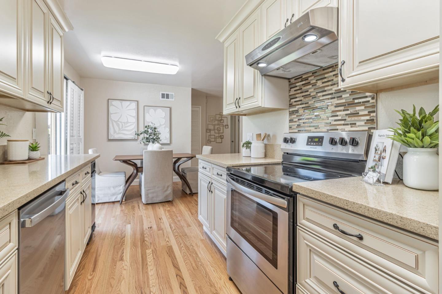 24836 Woodacre Avenue