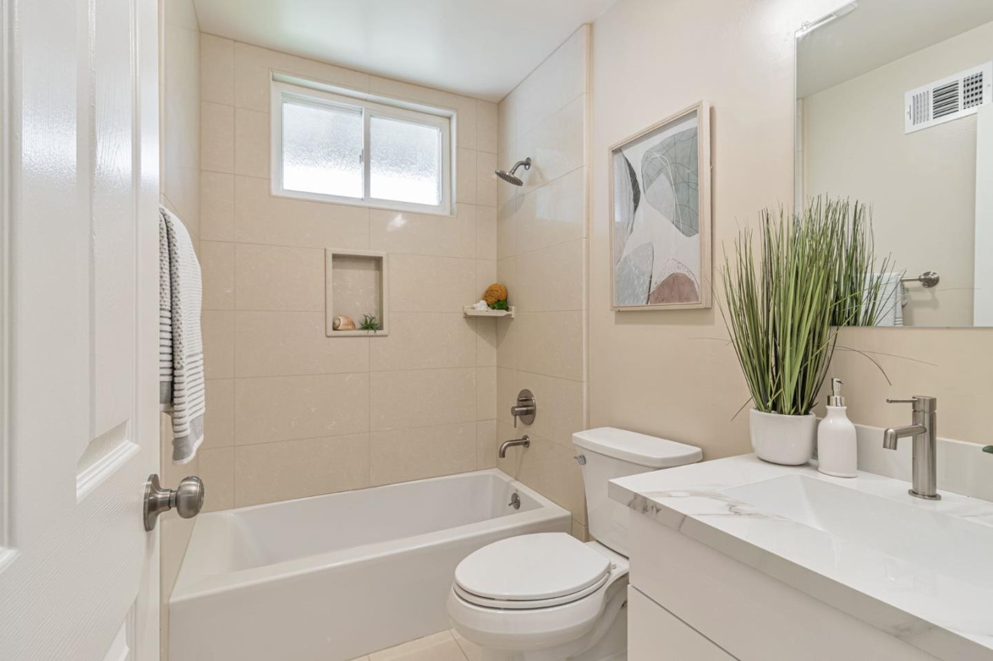 24836 Woodacre Avenue