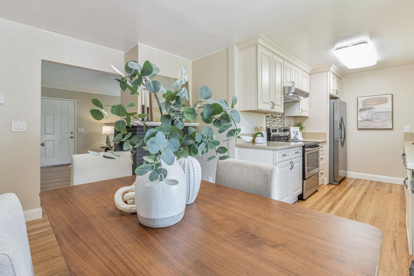 24836 Woodacre Avenue