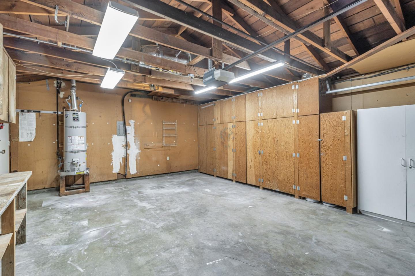 24836 Woodacre Avenue