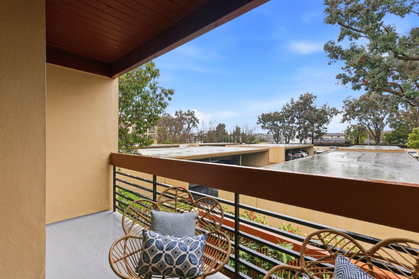 916 Beach Park Boulevard 65