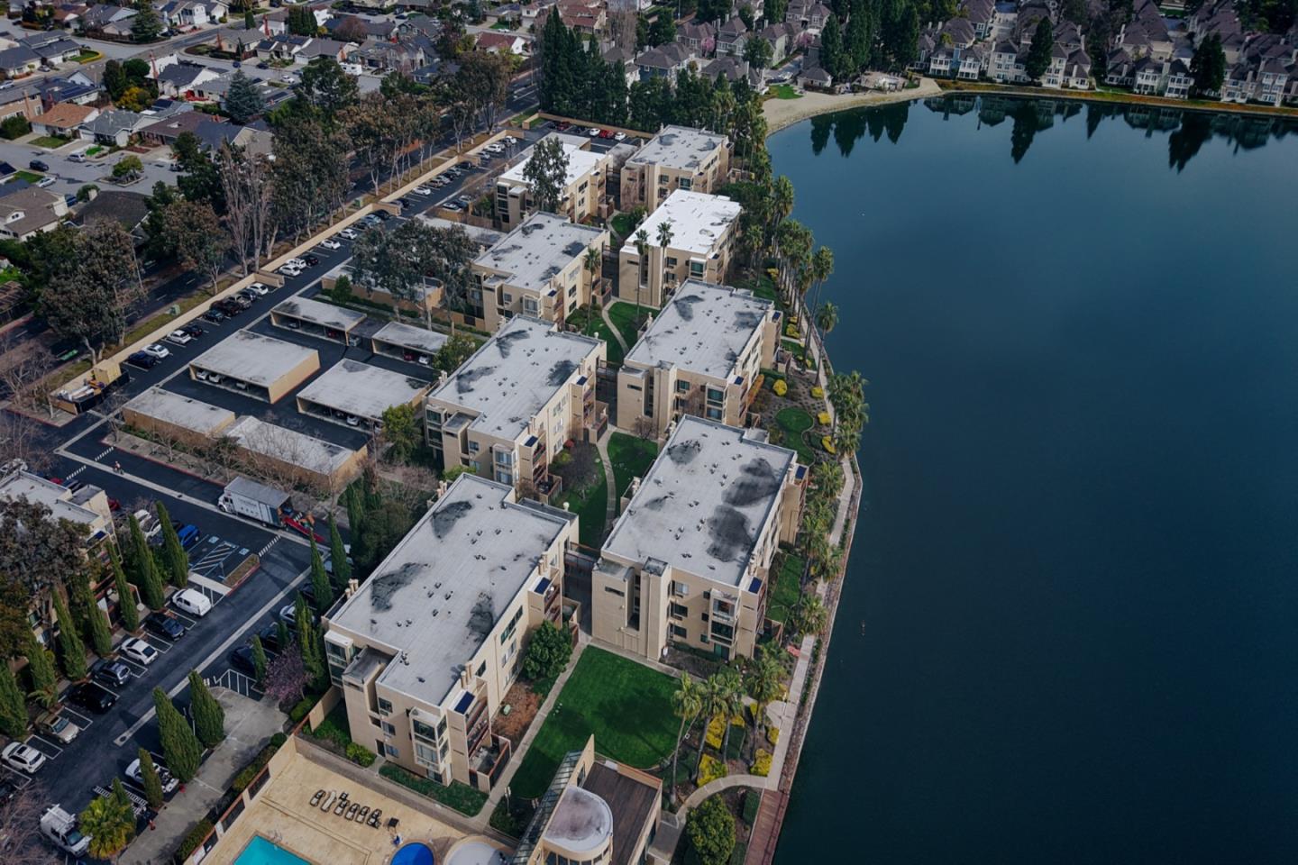 916 Beach Park Boulevard 65