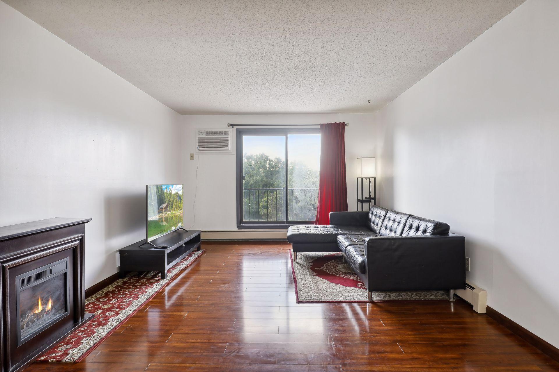 401 E Burnsville Parkway Unit: 312