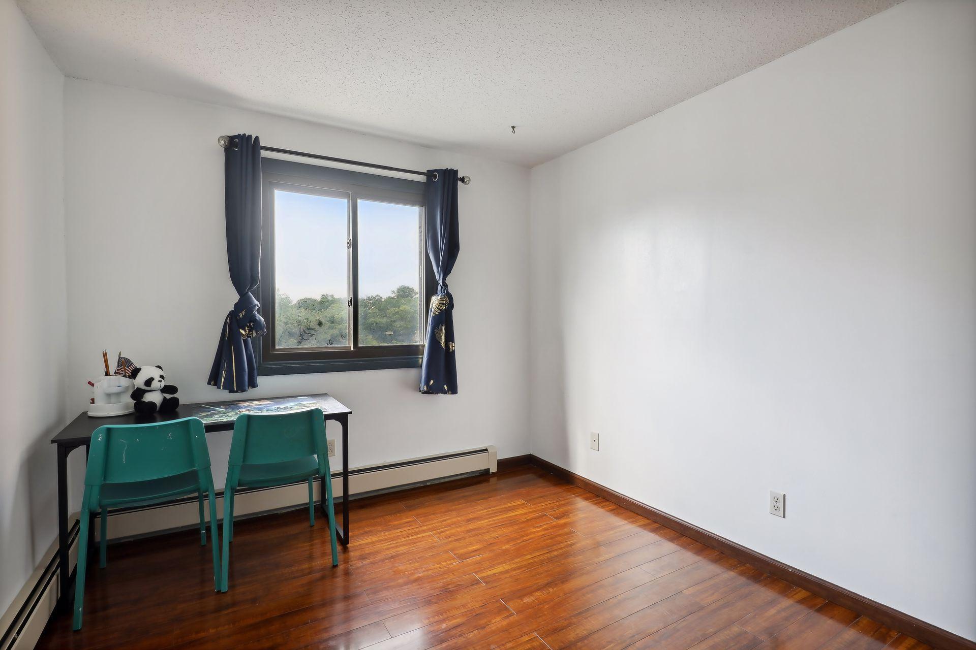 401 E Burnsville Parkway Unit: 312