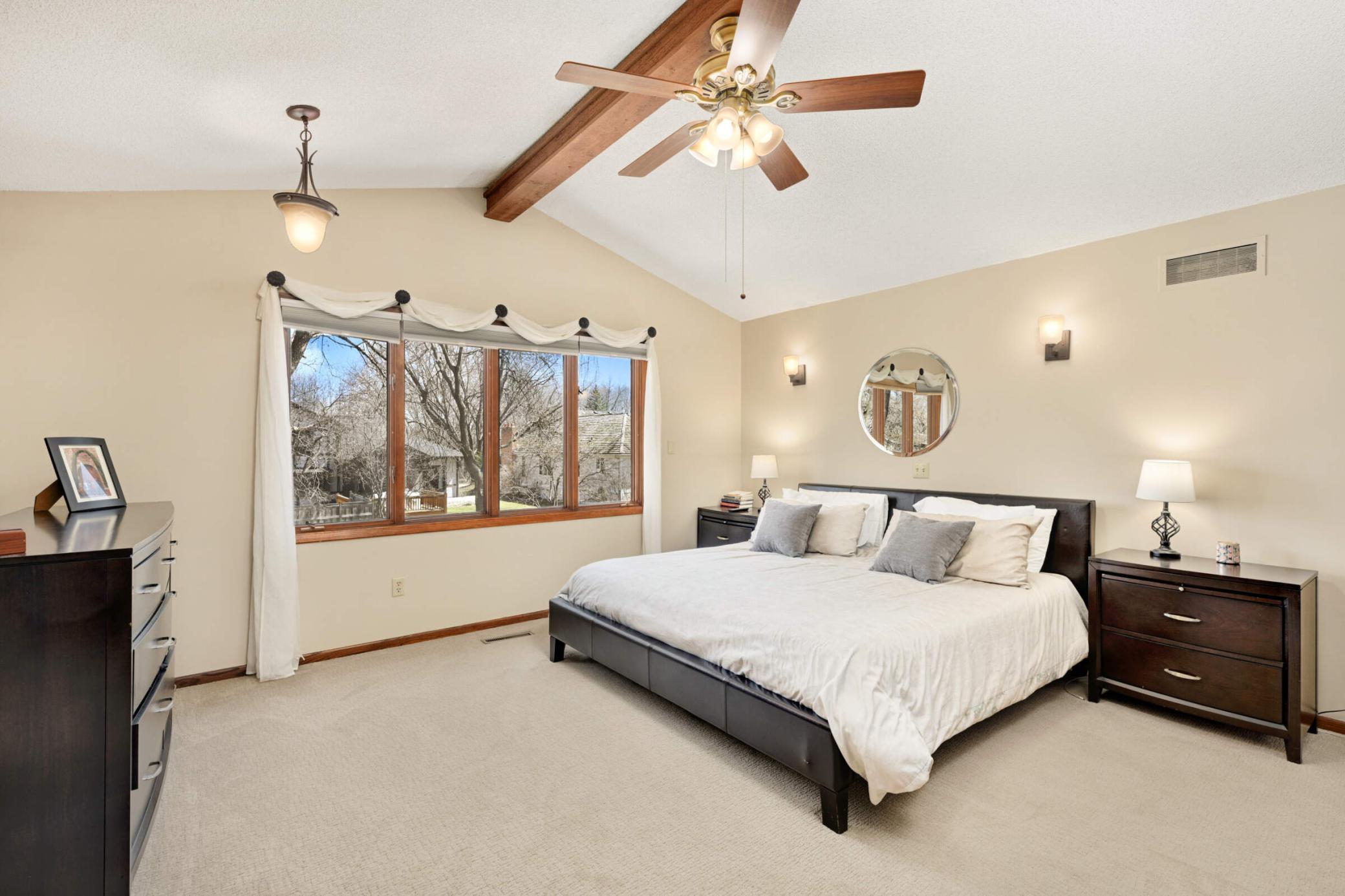 6015 View Lane