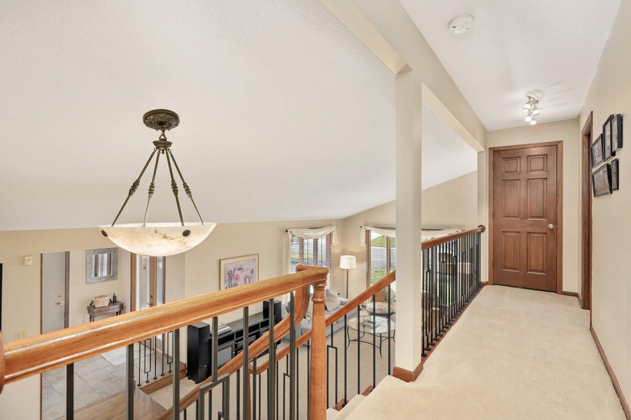 6015 View Lane