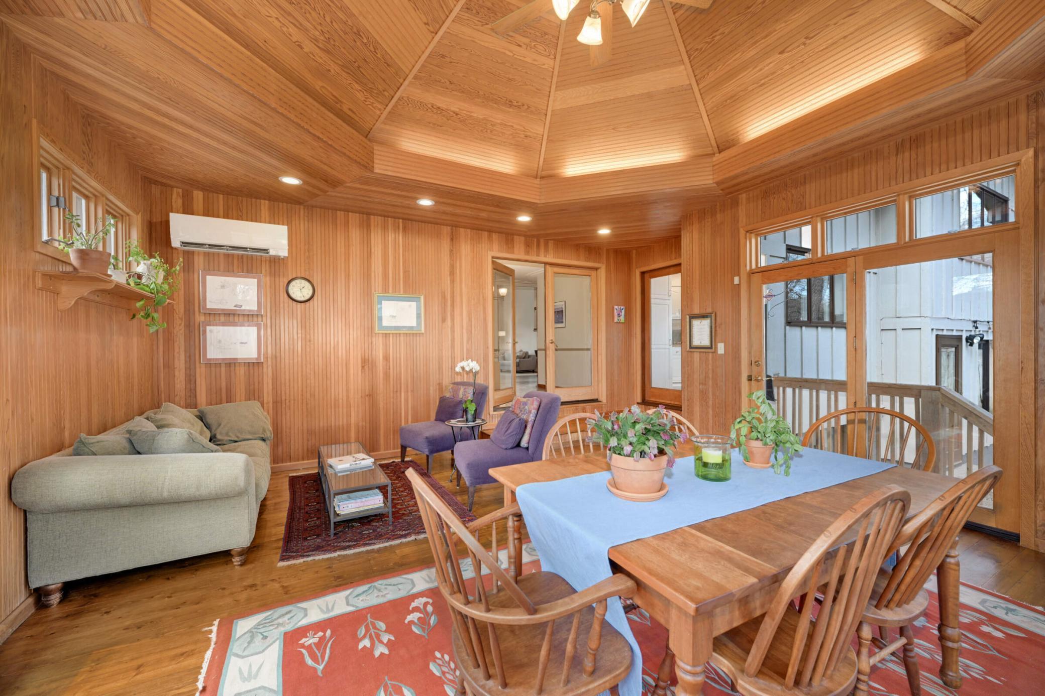 6015 View Lane
