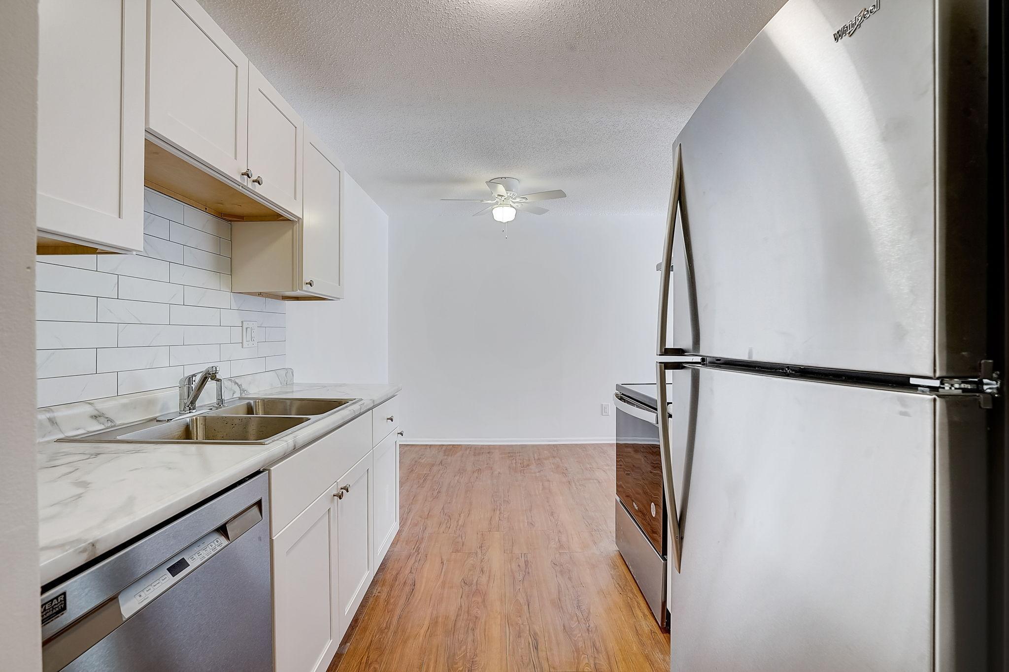 401 E Burnsville Parkway Unit: 305