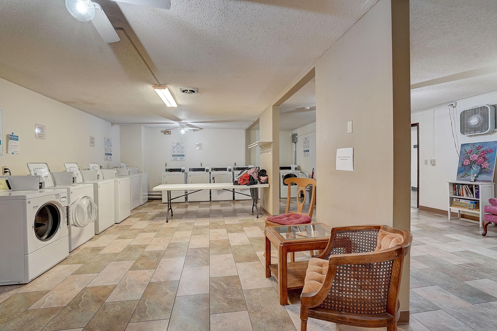 401 E Burnsville Parkway Unit: 305