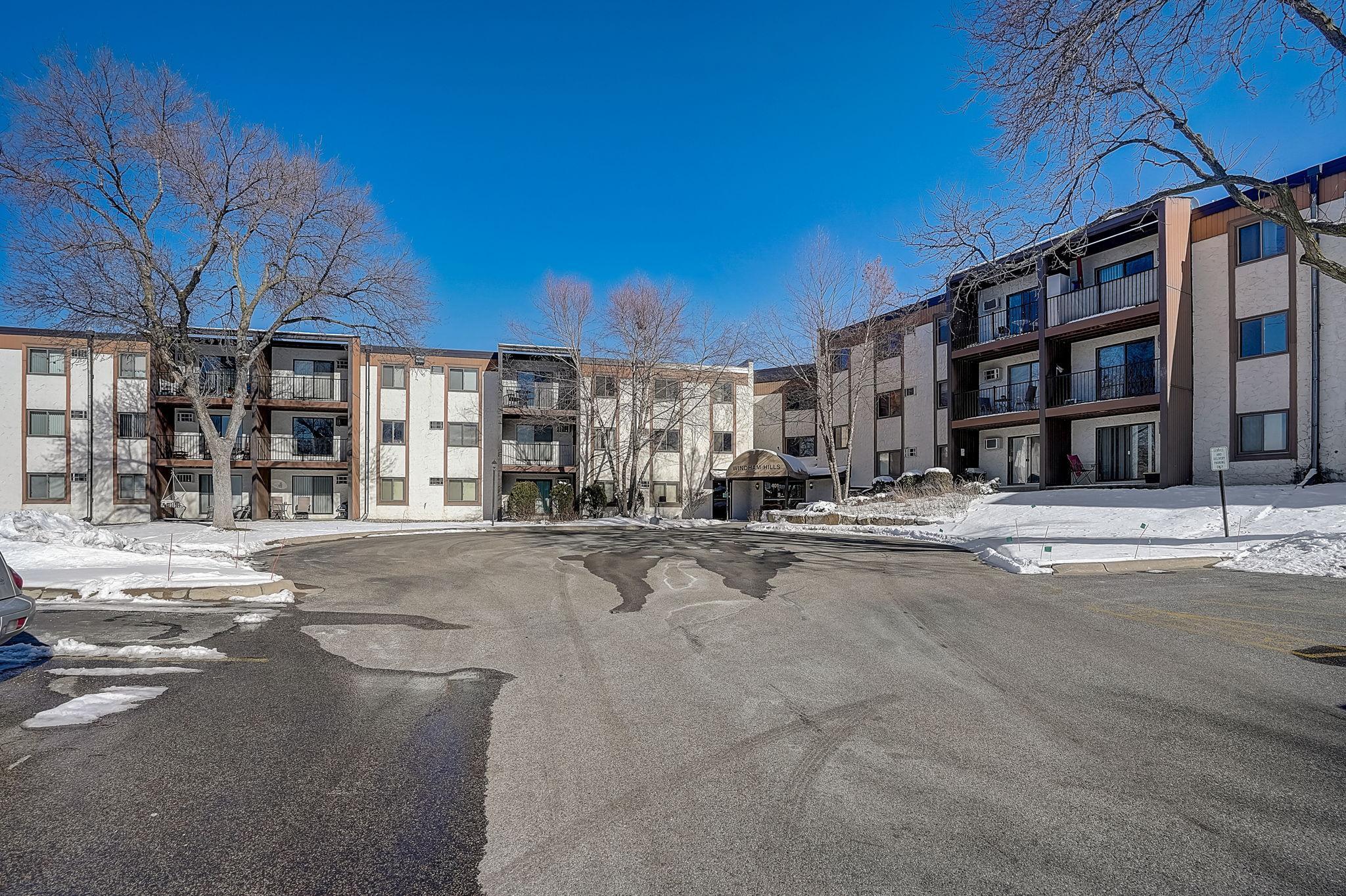 401 E Burnsville Parkway Unit: 305