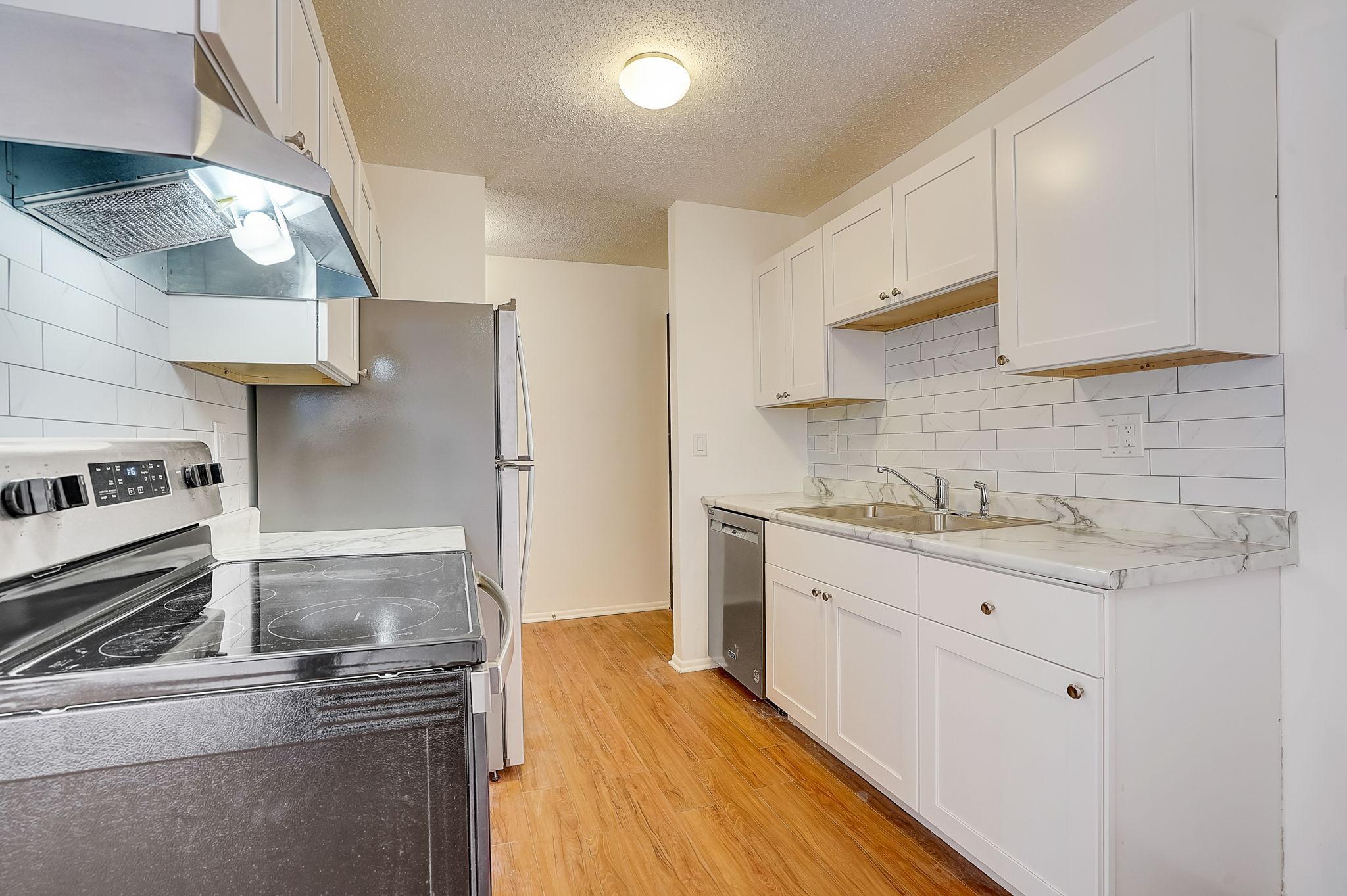 401 E Burnsville Parkway Unit: 305