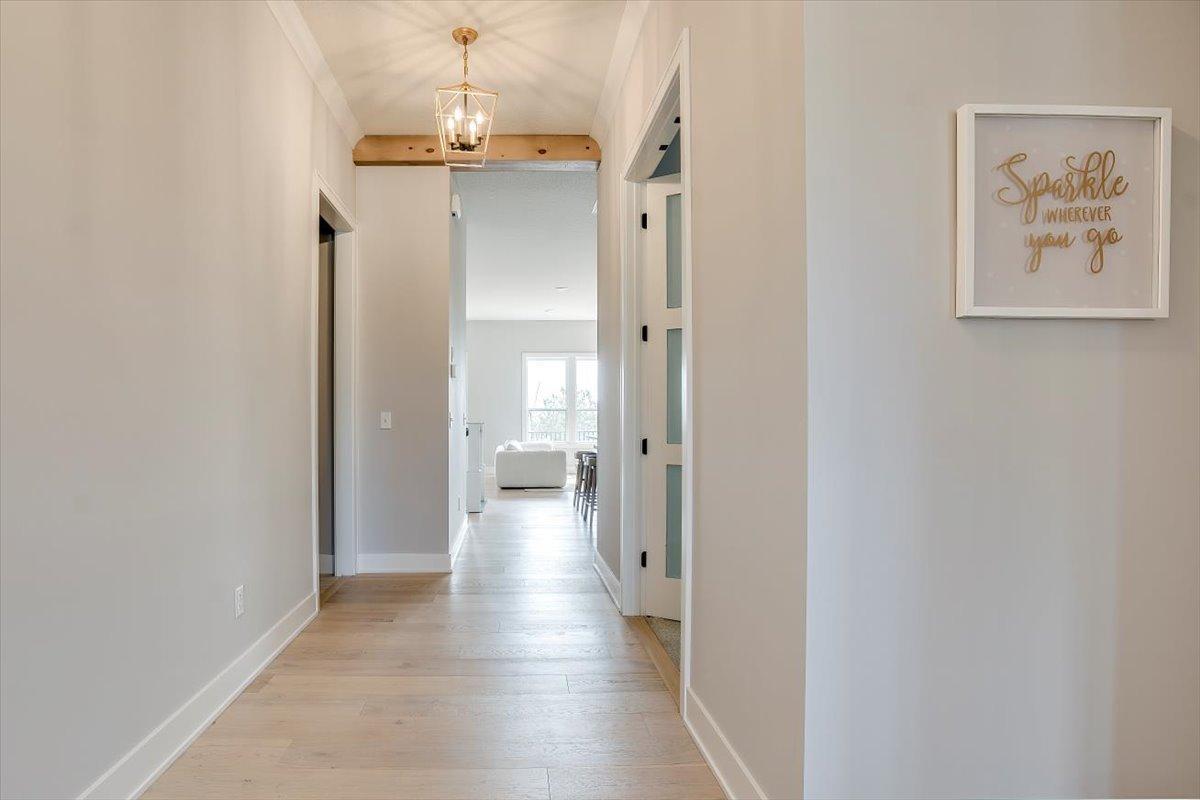 16385 Glory Lane