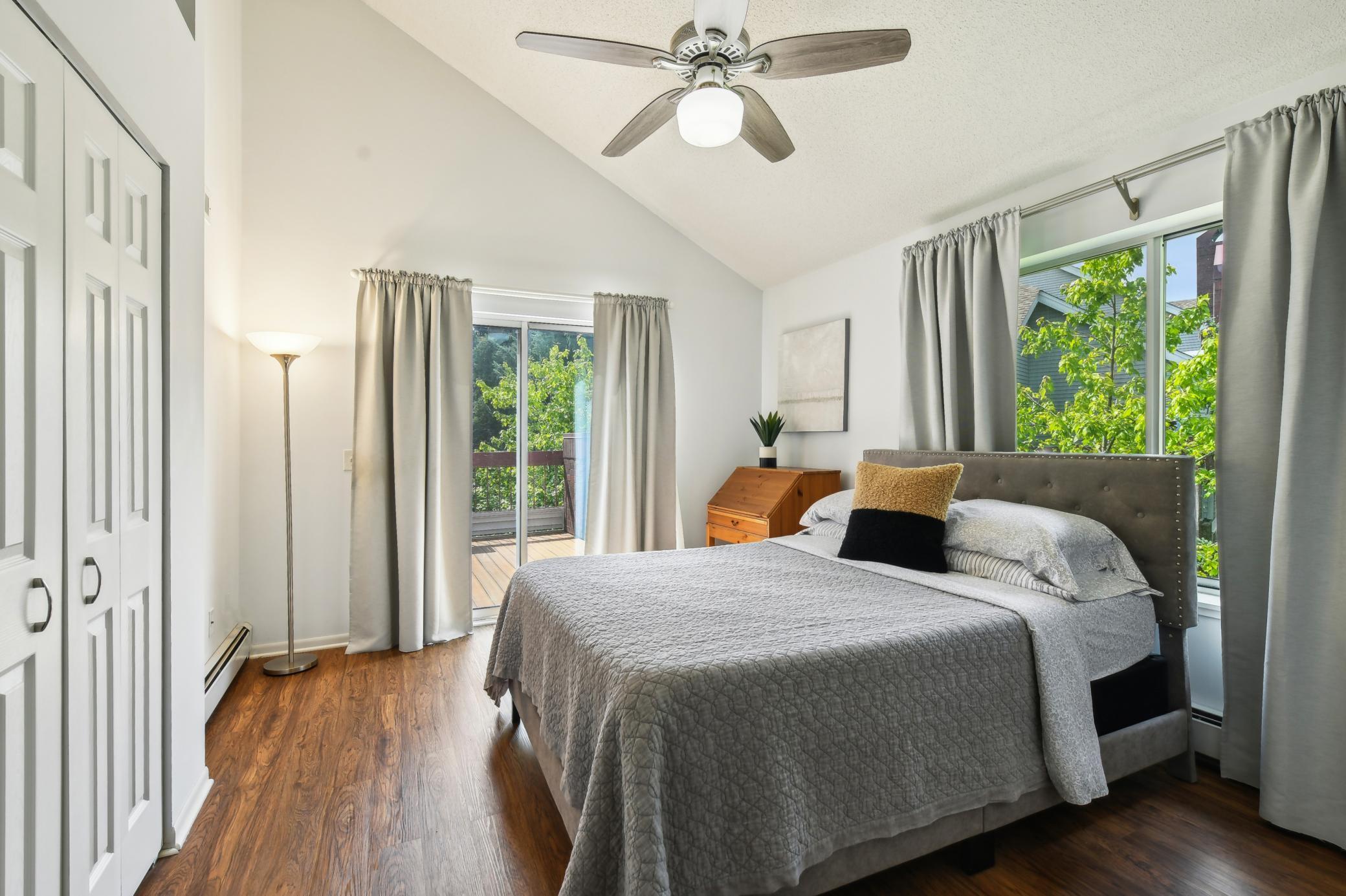 7520 Edinborough Way Unit: 2312