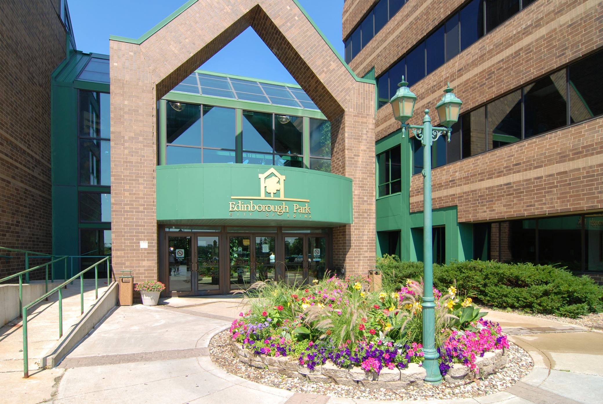 7520 Edinborough Way Unit: 2312