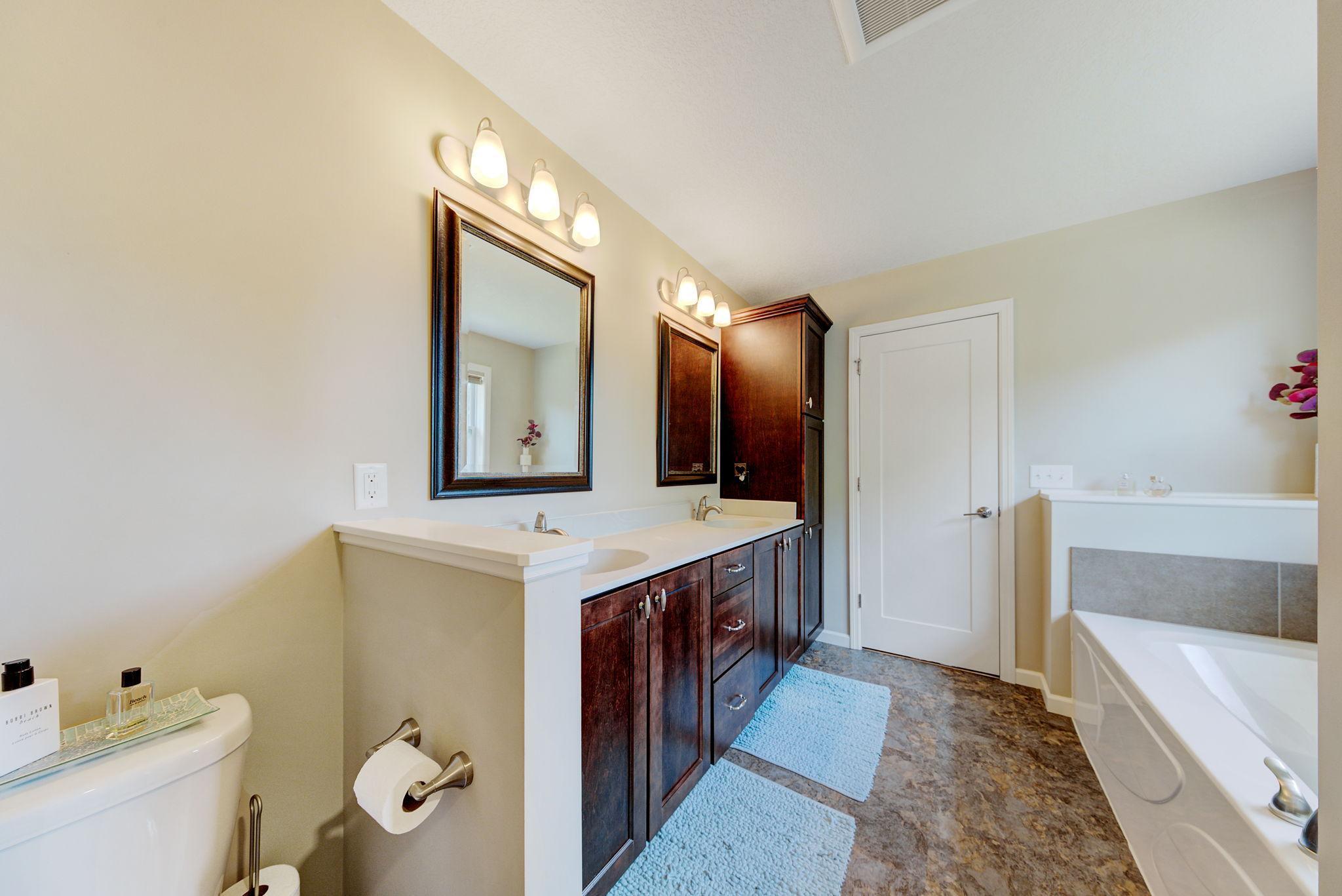 8568 Ellet Circle