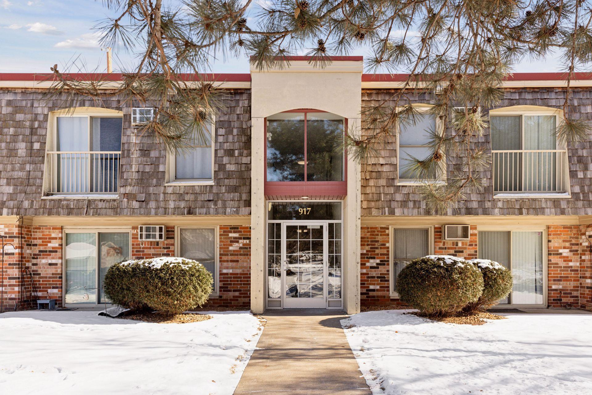 917 11th Avenue S Unit: 2