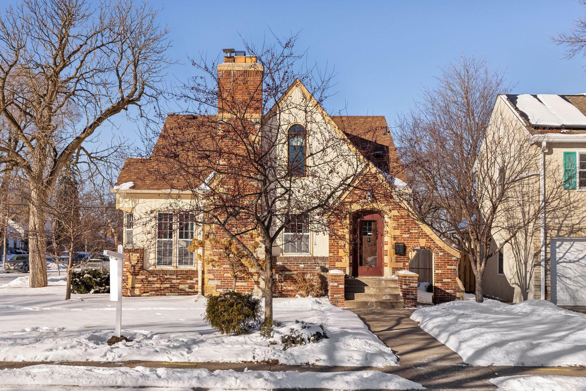 2616 Victory Memorial Drive