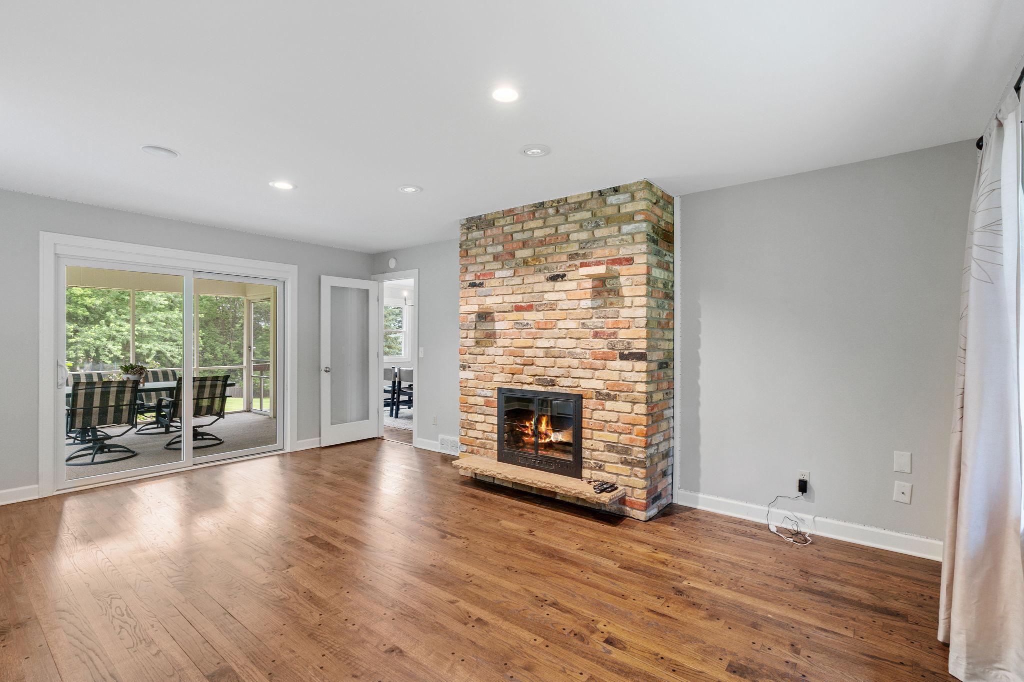 6919 Rosemary Road