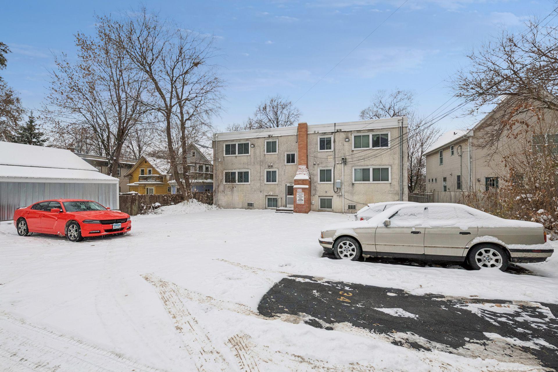 3237 15th Avenue S Unit: 21