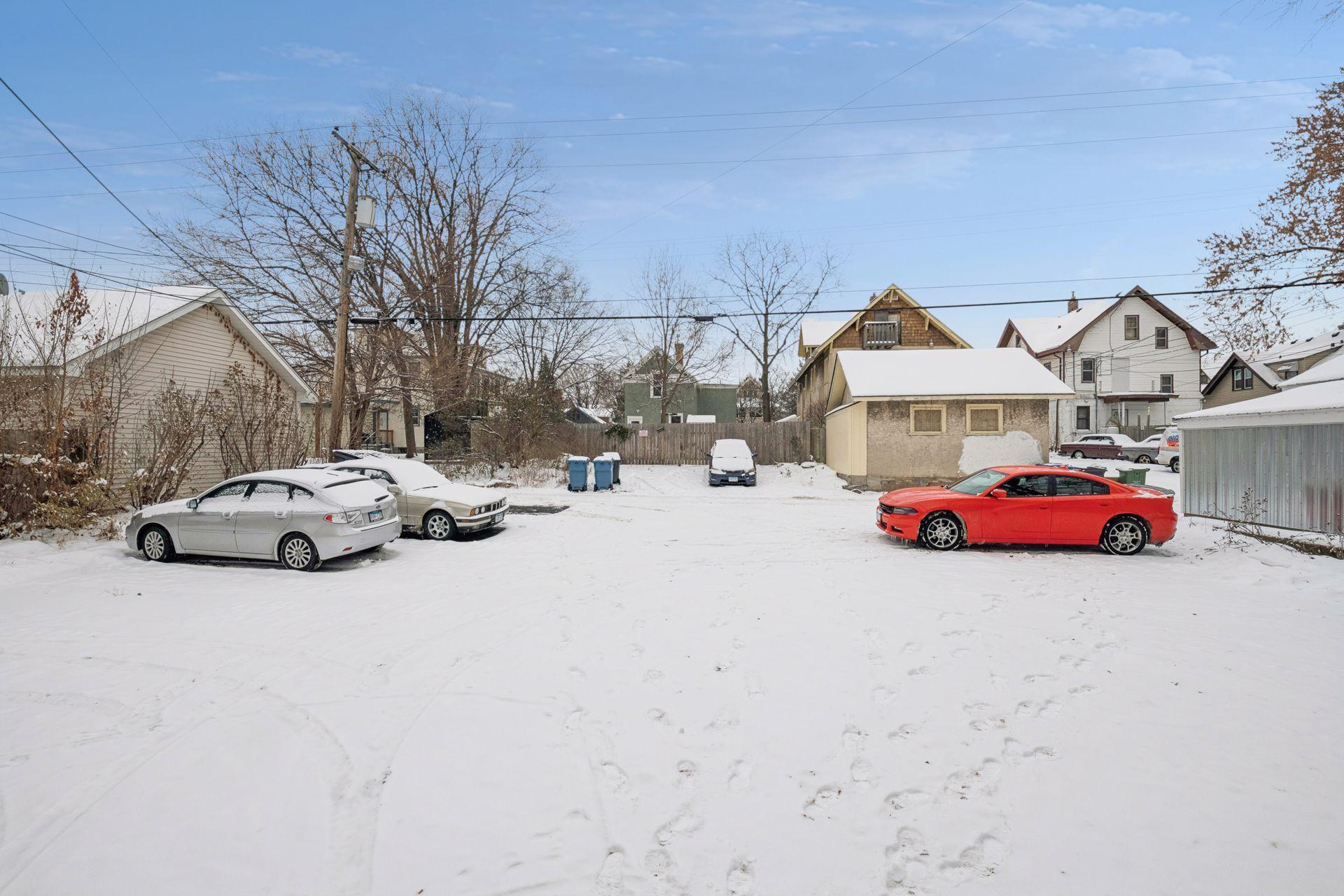 3237 15th Avenue S Unit: 21