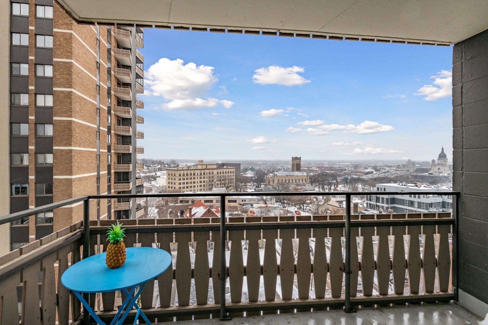 400 Groveland Avenue Unit: 910