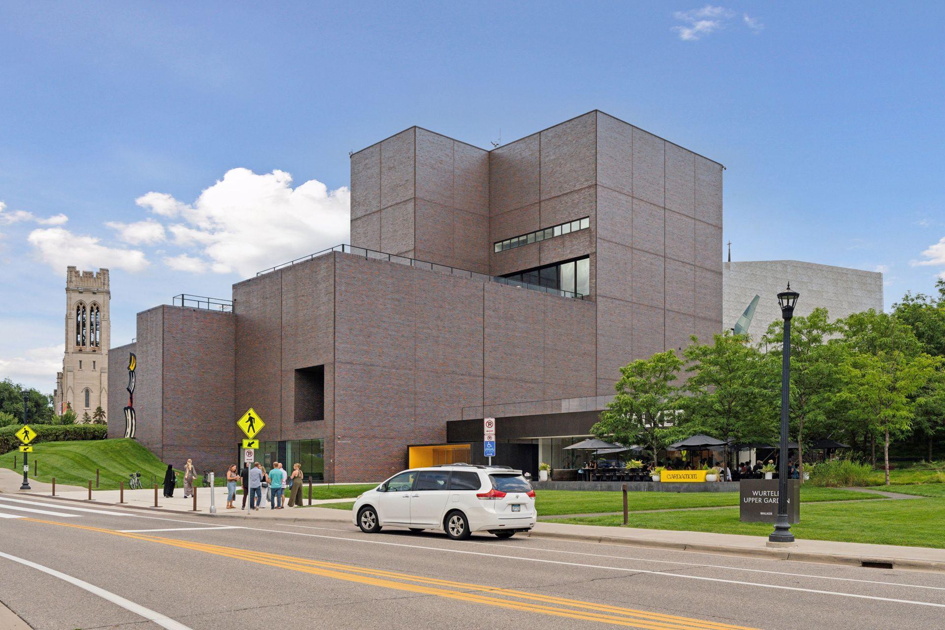 400 Groveland Avenue Unit: 910